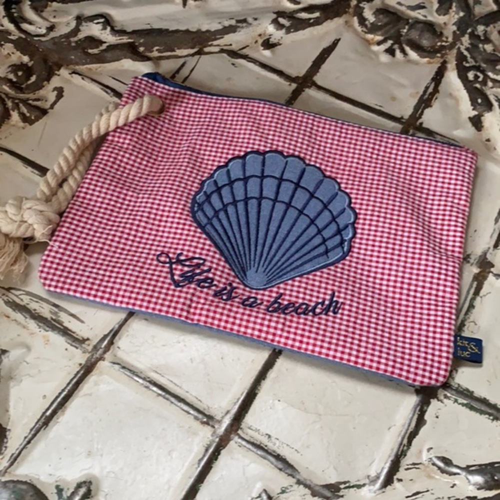 Kit & Luc cosmetic bag